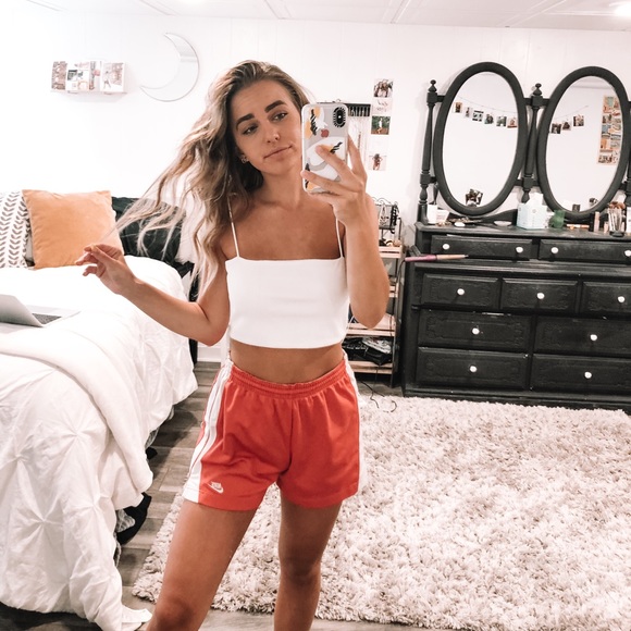 Vintage Nike Shorts!! - Picture 5 of 7